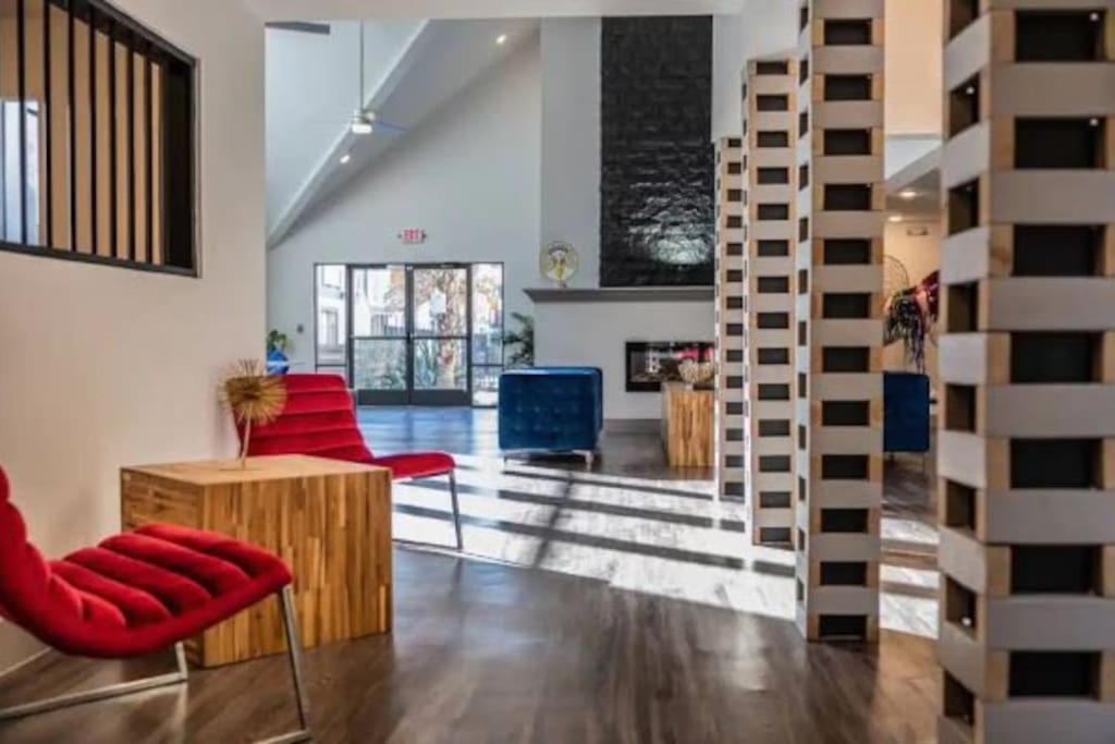 Lux Suite /King Bed /Free Parking/Pool/First Floor Houston Exteriér fotografie